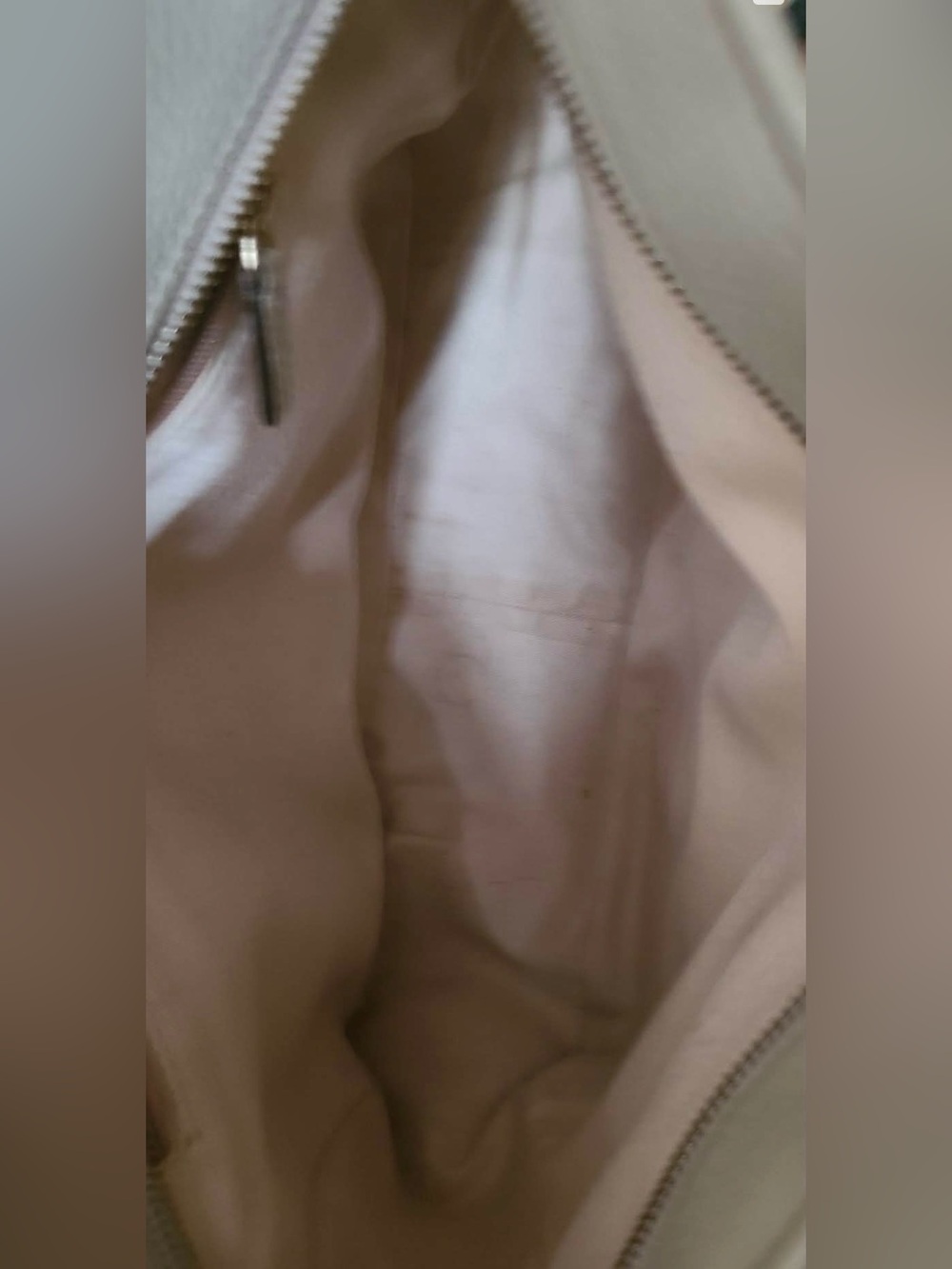 Authentic Gucci Beige GG Canvas Shoulder Bag with Cream Leather Trim - Picture 12 of 15